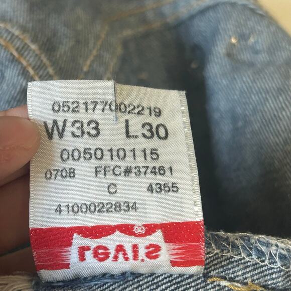 Levi’s Studded 501 Distressed Jean Shorts Sz 33  - Picture 9 of 9